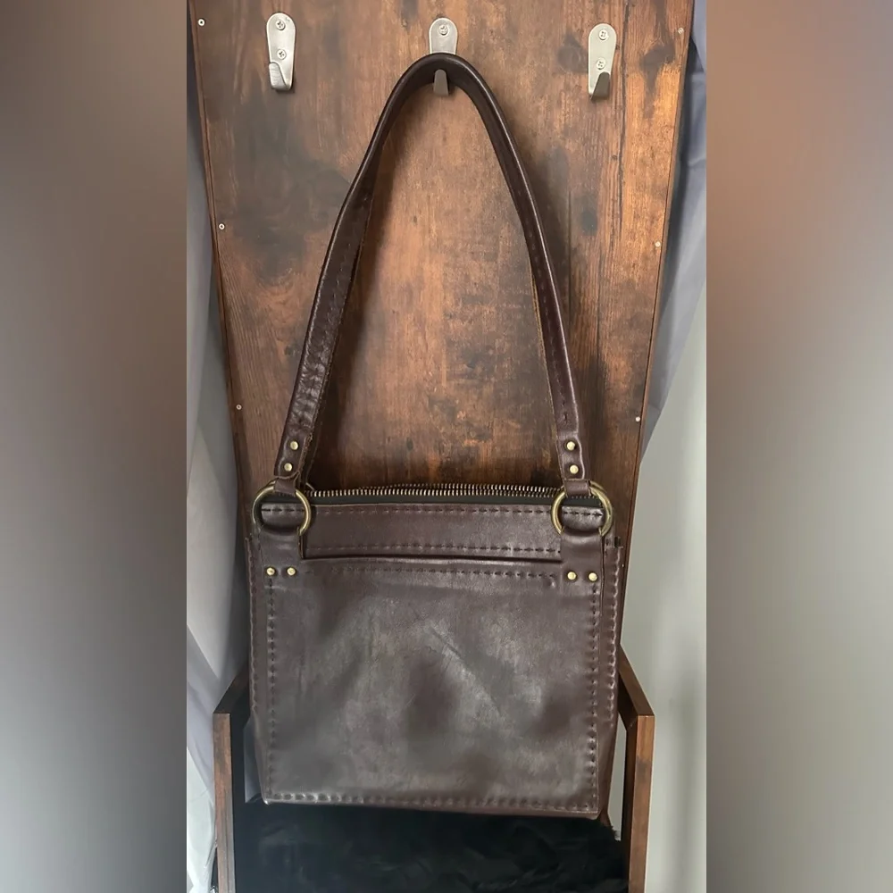 Vintage 70s Deep Chocolate Leather bag - Picture 2 of 10
